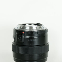Canon EF85mm F1.8 USM