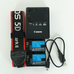 Canon EOS 5D MarkII ボディ Canon EOS 5D MarkII ボディ