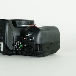 Nikon D5500