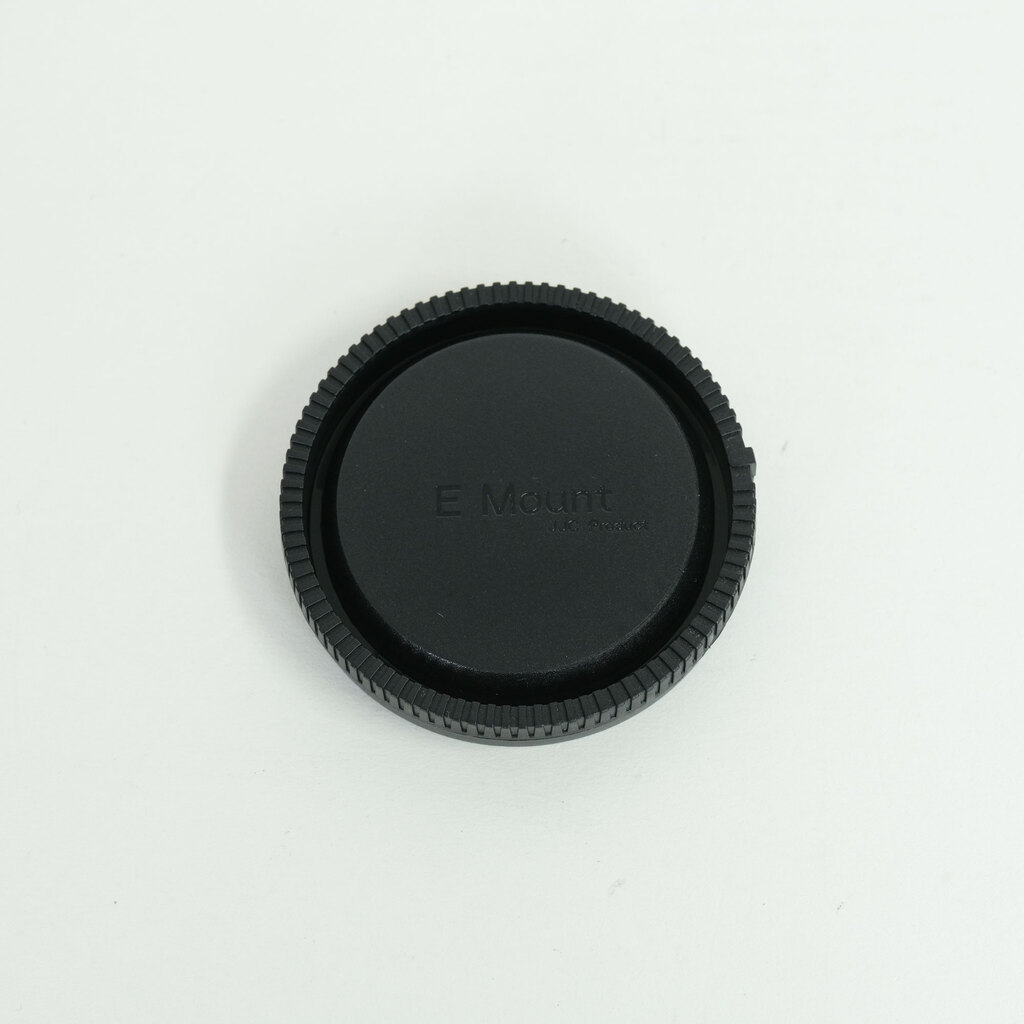 SONY E 18-135mm F3.5-5.6 OSS SEL18135