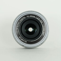 OLYMPUS M.ZUIKO DIGITAL ED 14-42mm F3.5-5.6 EZ シルバー