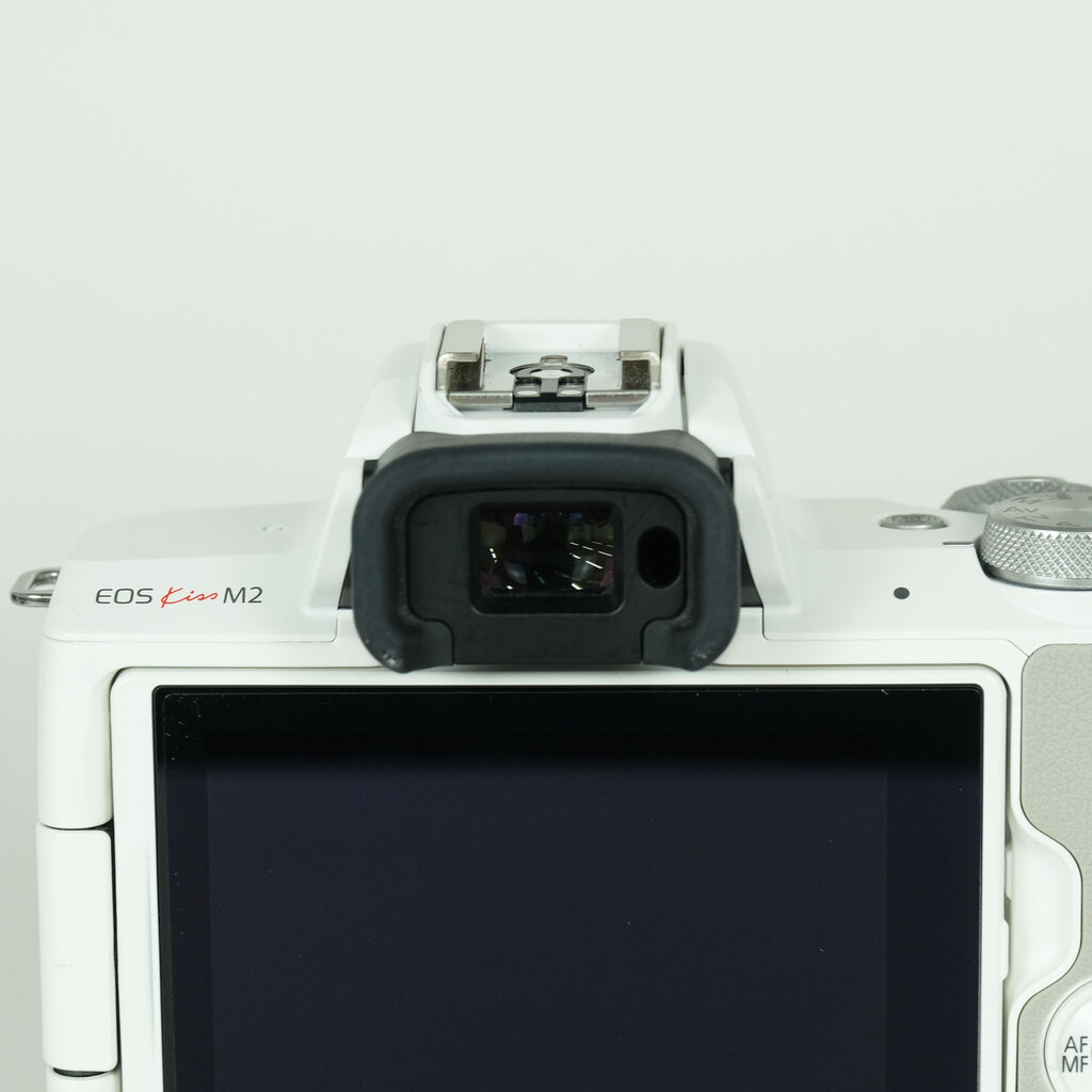 Canon EOS Kiss M2