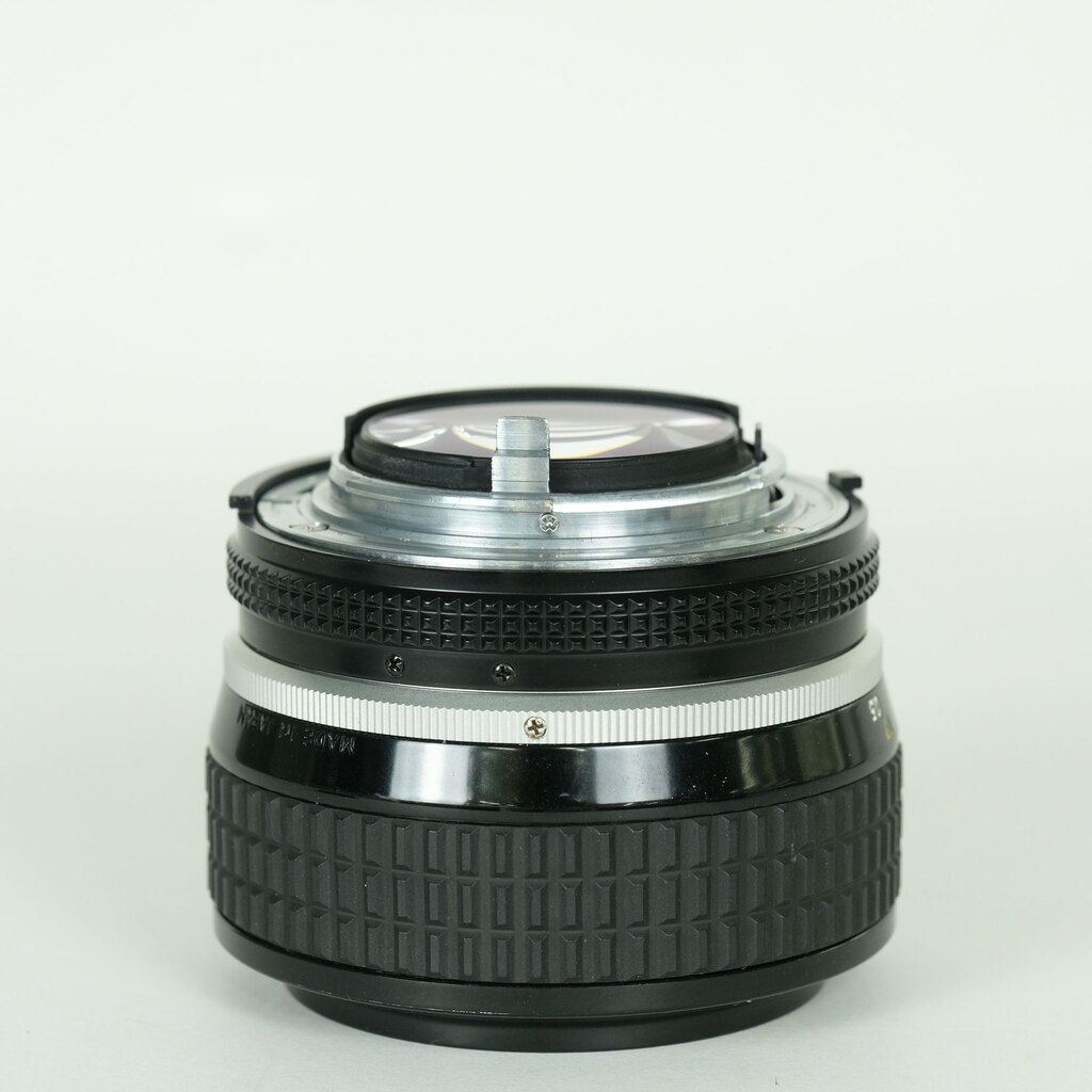 Nikon Ai Nikkor 50mm F1.2Sの出品 | ONE SCENE（ワンシーン）