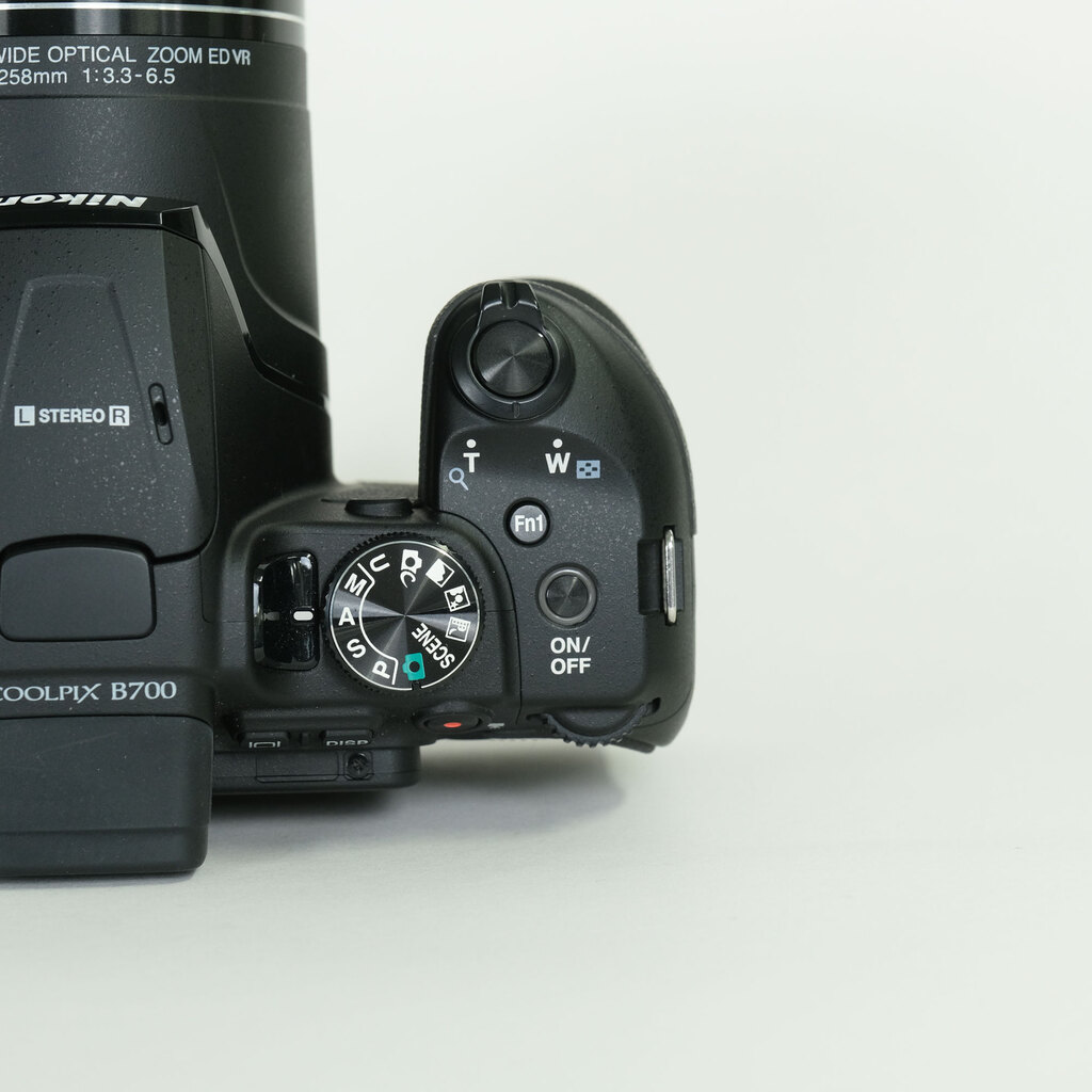 Nikon COOLPIX B700 ブラック Nikon COOLPIX B700 ブラック