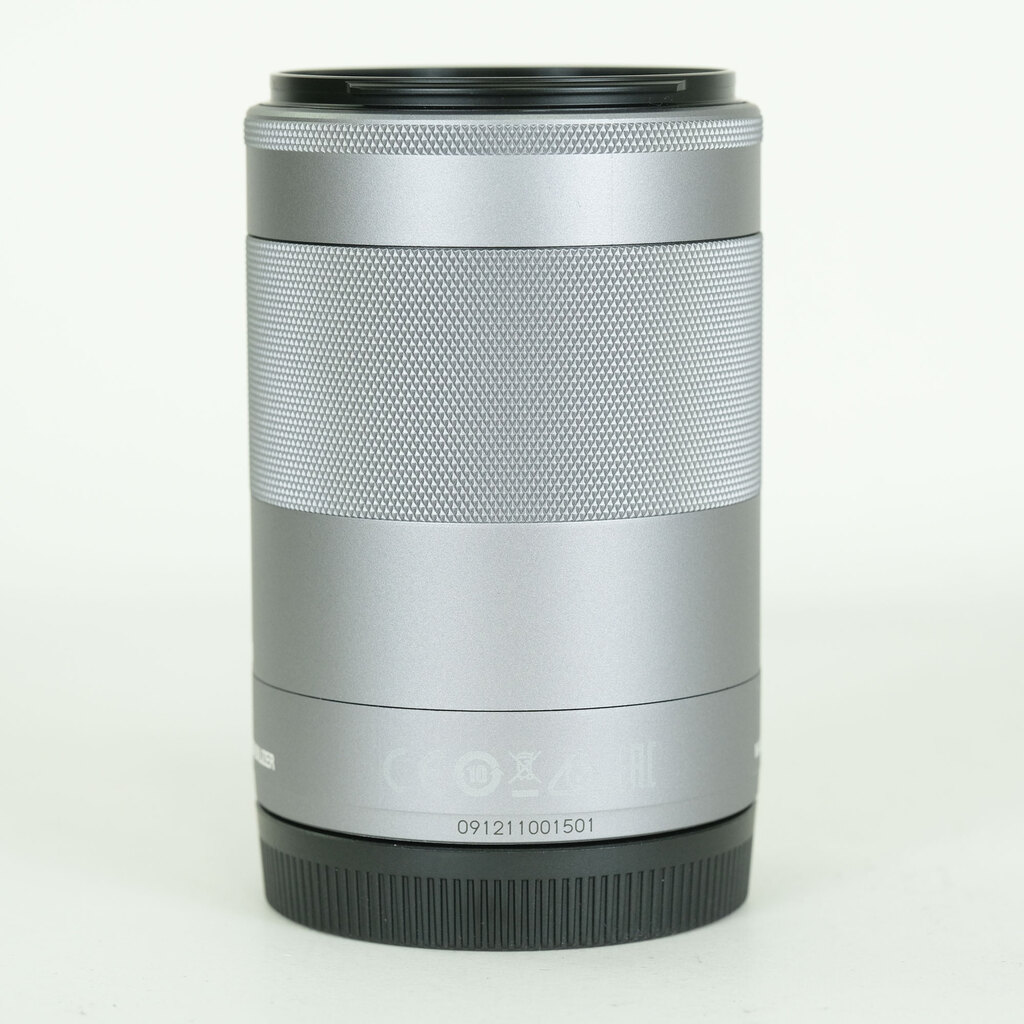 Canon EF-M55-200mm F4.5-6.3 IS STM シルバー