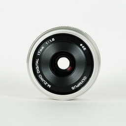 OLYMPUS M.ZUIKO DIGITAL 17mm F1.8