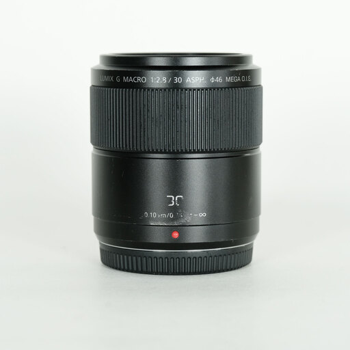 Panasonic LUMIX G MACRO 30mm F2.8 ASPH. MEGA O.I.S. Panasonic LUMIX G MACRO 30mm F2.8 ASPH. MEGA O.I.S.