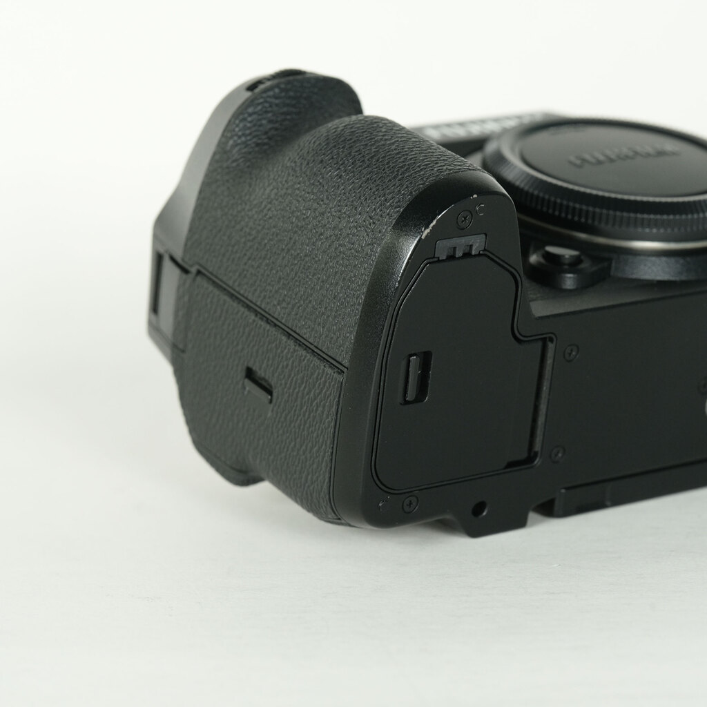 FUJIFILM X-H2 FUJIFILM X-H2