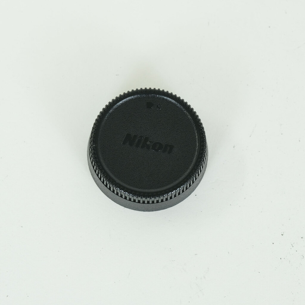 Nikon AF-S DX VR Zoom-Nikkor 18-200mm F3.5-5.6G IF-ED