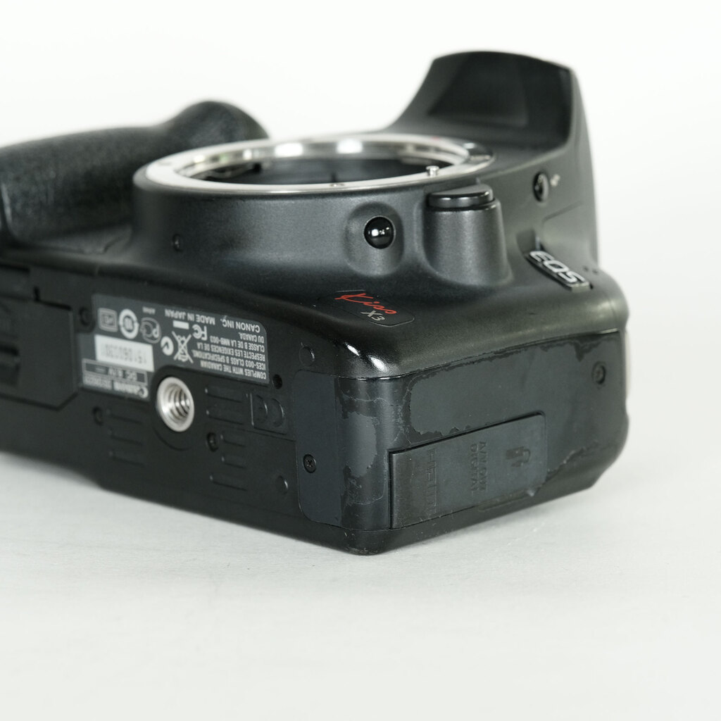 Canon EOS Kiss X3 ボディ