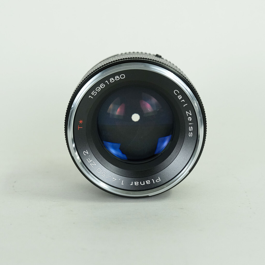 Carl Zeiss Planar T* 50mm F1.4 ZF.2 [ニコンF用]