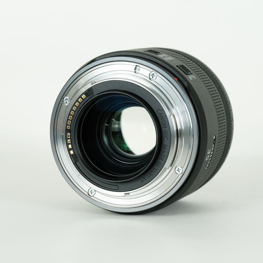 Canon RF35mm F1.8 MACRO IS STM