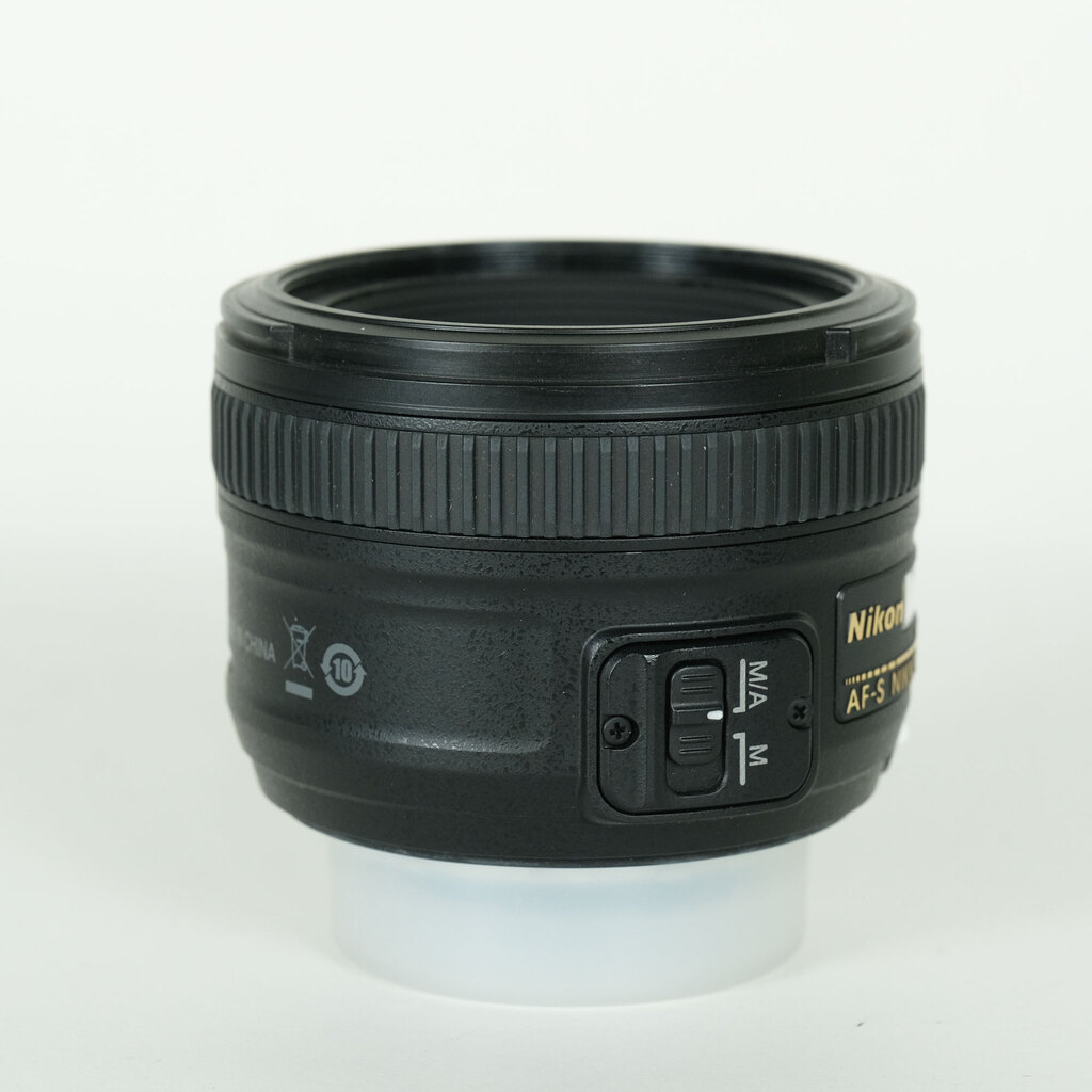Nikon AF-S NIKKOR 50mm f/1.8Gの出品 | ONE SCENE（ワンシーン）