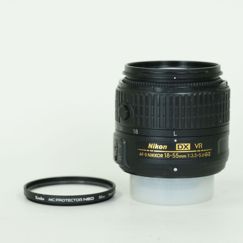 Nikon AF-S DX NIKKOR 18-55mm f3.5-5.6G VR II