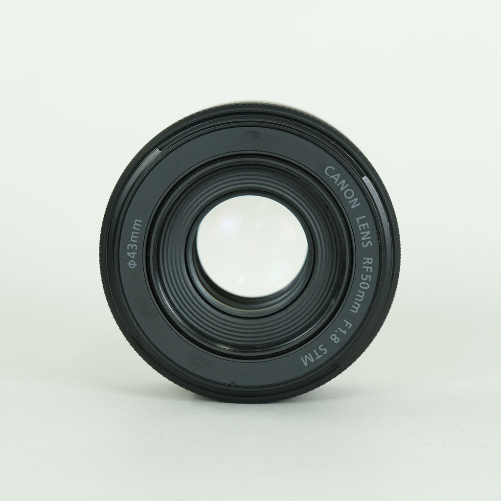 Canon RF50mm F1.8 STM Canon RF50mm F1.8 STM