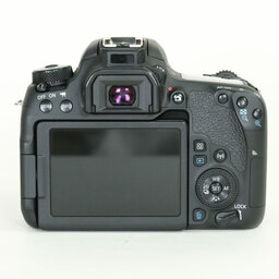Canon EOS 9000D