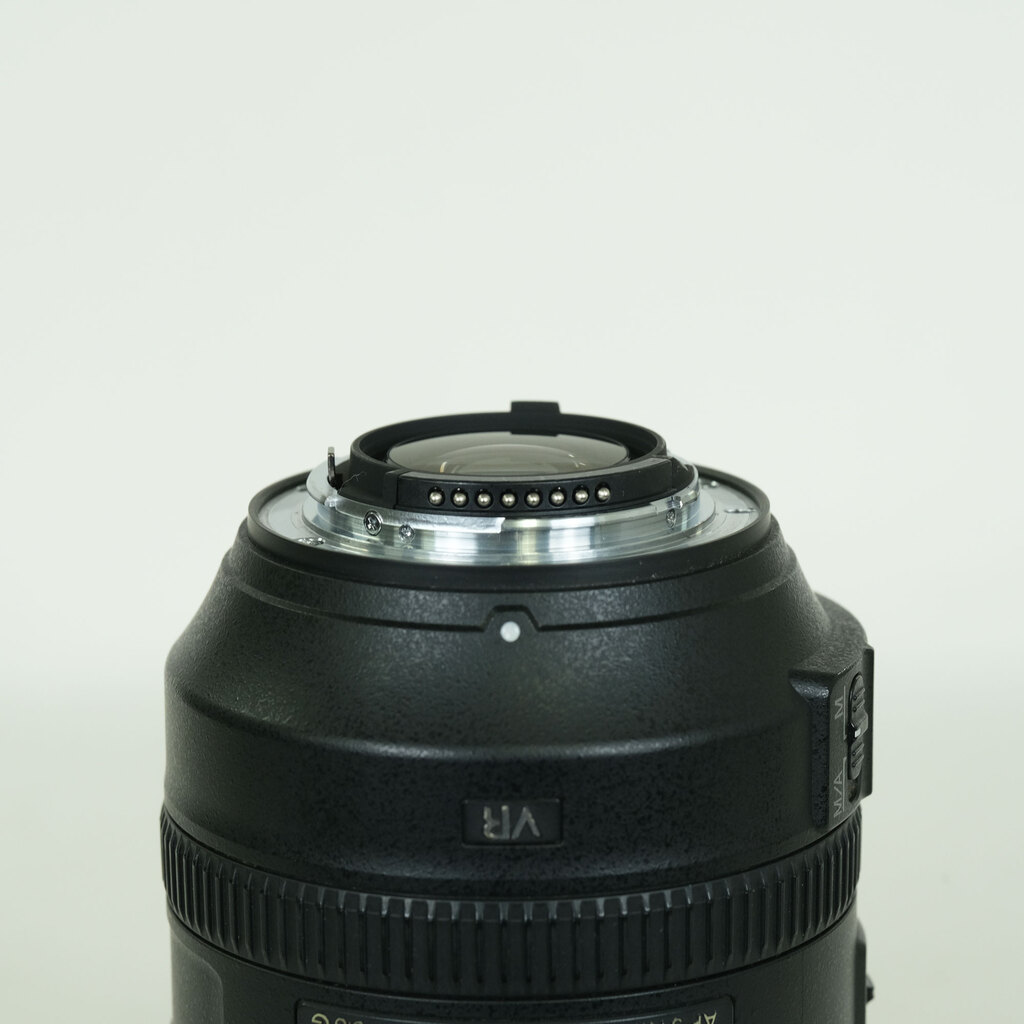 Nikon AF-S NIKKOR 28-300mm f/3.5-5.6G ED VR