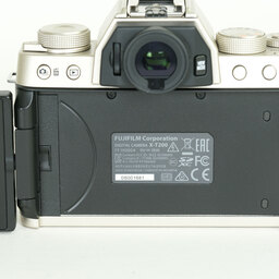 FUJIFILM X-T200 ボディ シャンパンゴールド