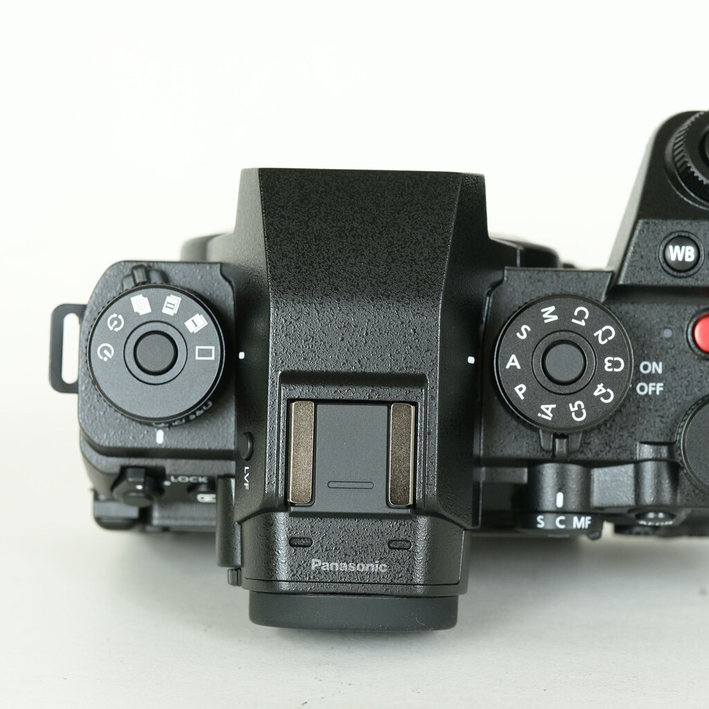 Panasonic LUMIX DC-S1M2ES ボディ