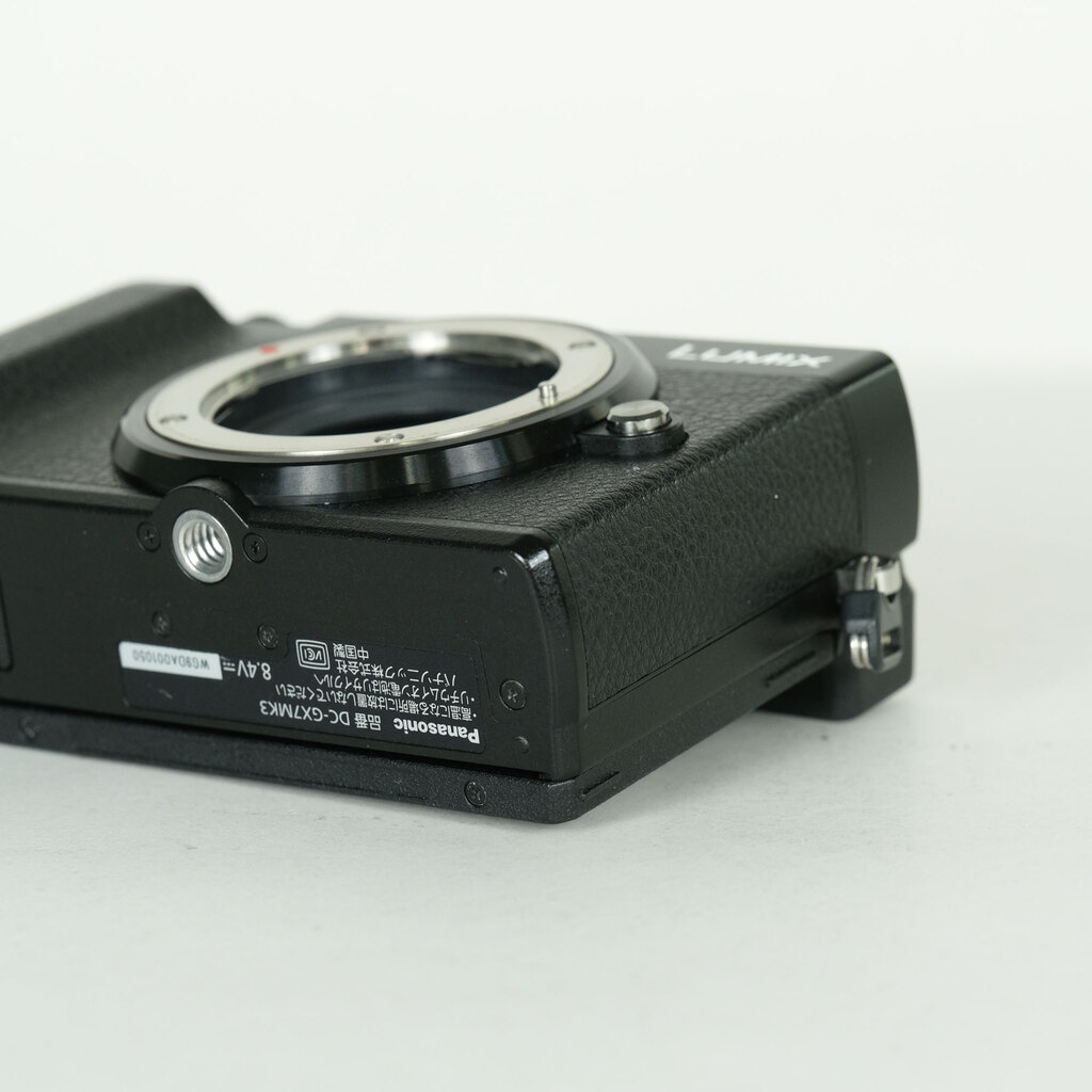 美品♪ Panasonic DMC-GX7MK3 MKIII ブラック Panasonic LUMIX DC-GX7MK3 ブラックの出品 | ONE SCENE（ワンシーン）
