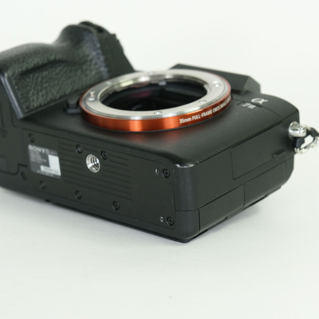 SONY α7 III(ILCE-7M3) SONY α7 III(ILCE-7M3)