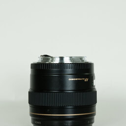 Canon EF100mm F2 USM Canon EF100mm F2 USM