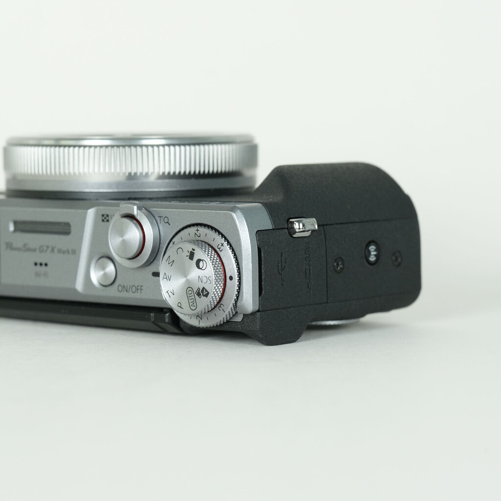 Canon PowerShot G7X Mark III シルバーの出品 | ONE SCENE（ワンシーン）