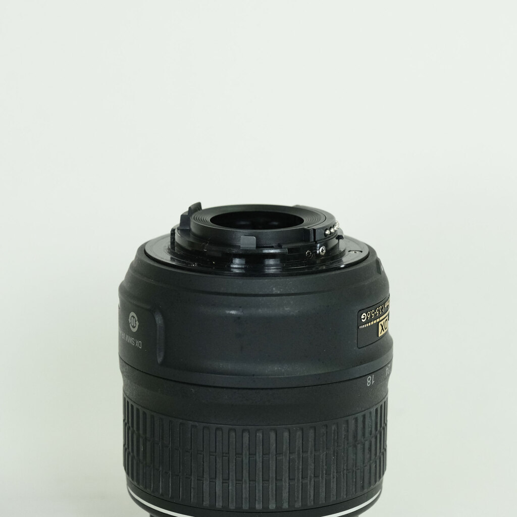 Nikon AF-S DX NIKKOR 18-55mm F3.5-5.6 G VR