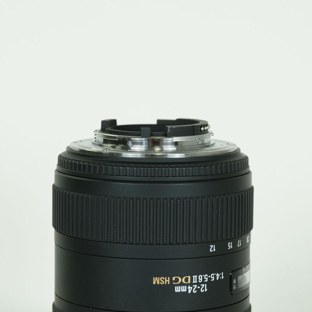 SIGMA 12-24mm F4.5-5.6 II DG HSM (ニコンF用)
