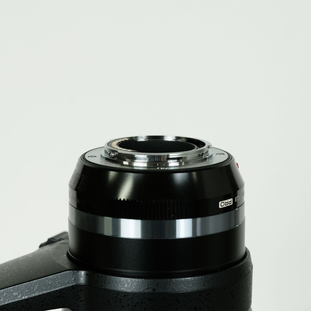 OLYMPUS M.ZUIKO DIGITAL ED 40-150mm F2.8 PRO