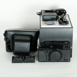 FUJIFILM X-Pro1 FUJIFILM X-Pro1