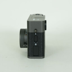 FUJIFILM X half X-HF1