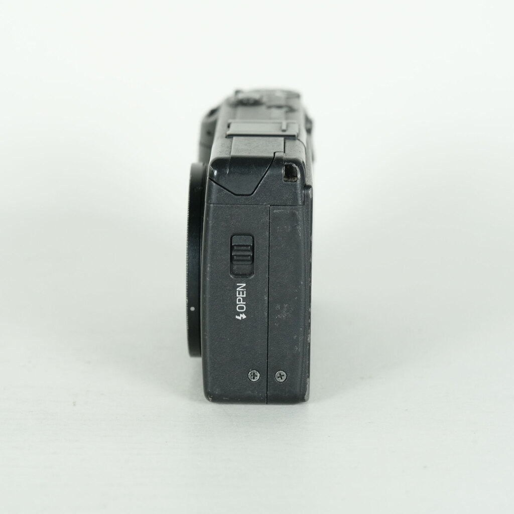 RICOH GR DIGITAL II