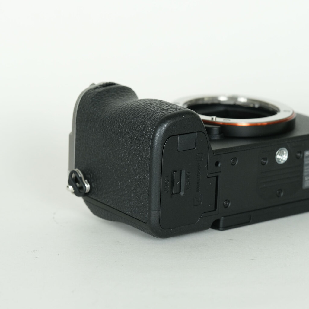 SONY α7C II(ILCE-7CM2) SONY α7C II(ILCE-7CM2)