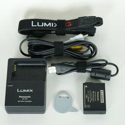 Panasonic LUMIX DMC-G3-W ボディ シェルホワイト