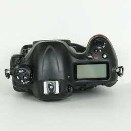 Nikon D4S