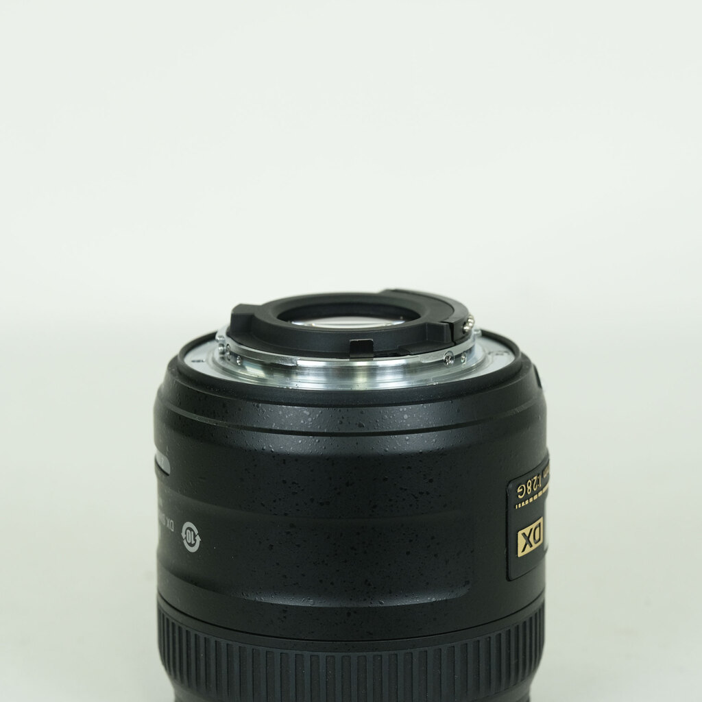 Nikon AF-S DX Micro NIKKOR 40mm f/2.8G