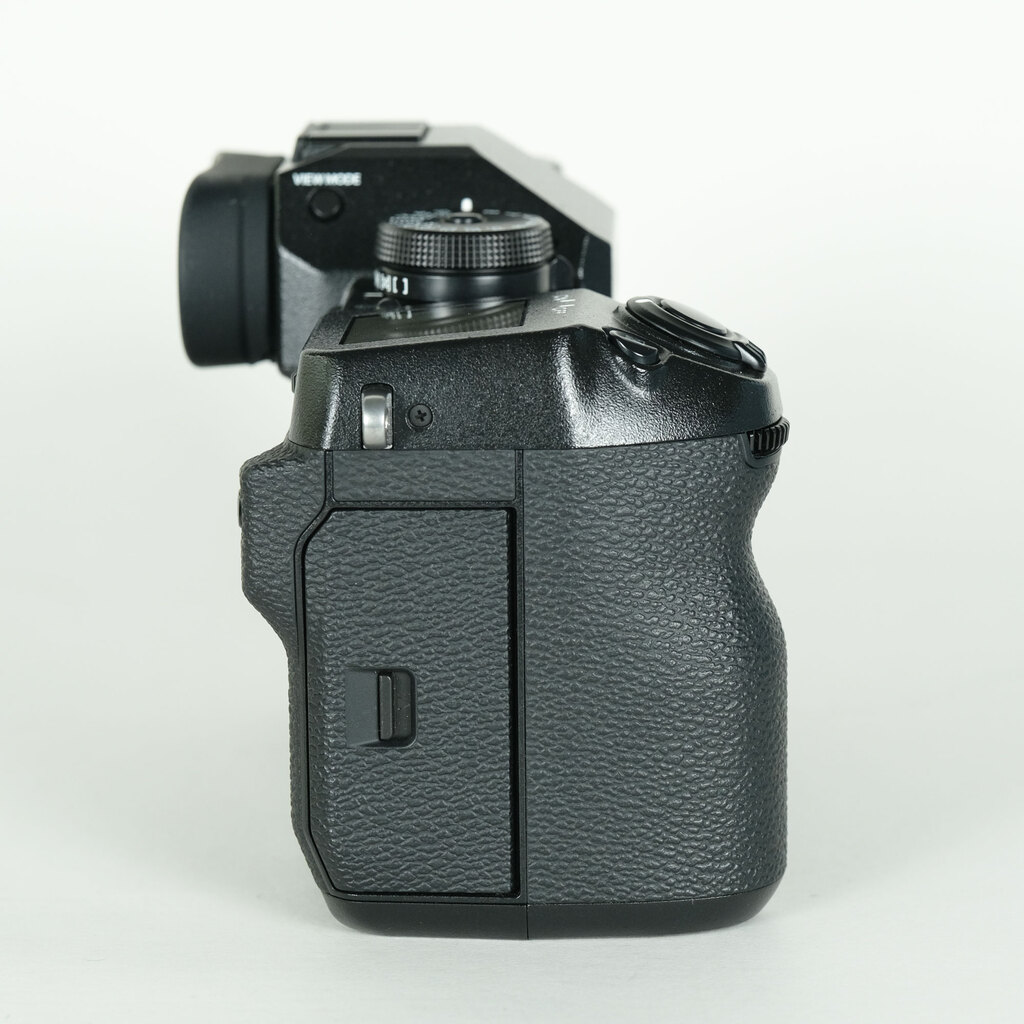 FUJIFILM X-H1の出品 | ONE SCENE（ワンシーン）