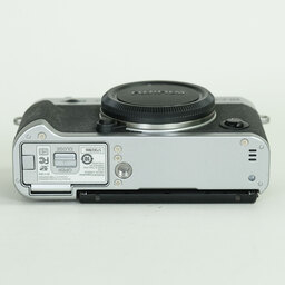 FUJIFILM X-T10 ボディ シルバー