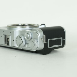 FUJIFILM X-A7 ボディ シルバー
