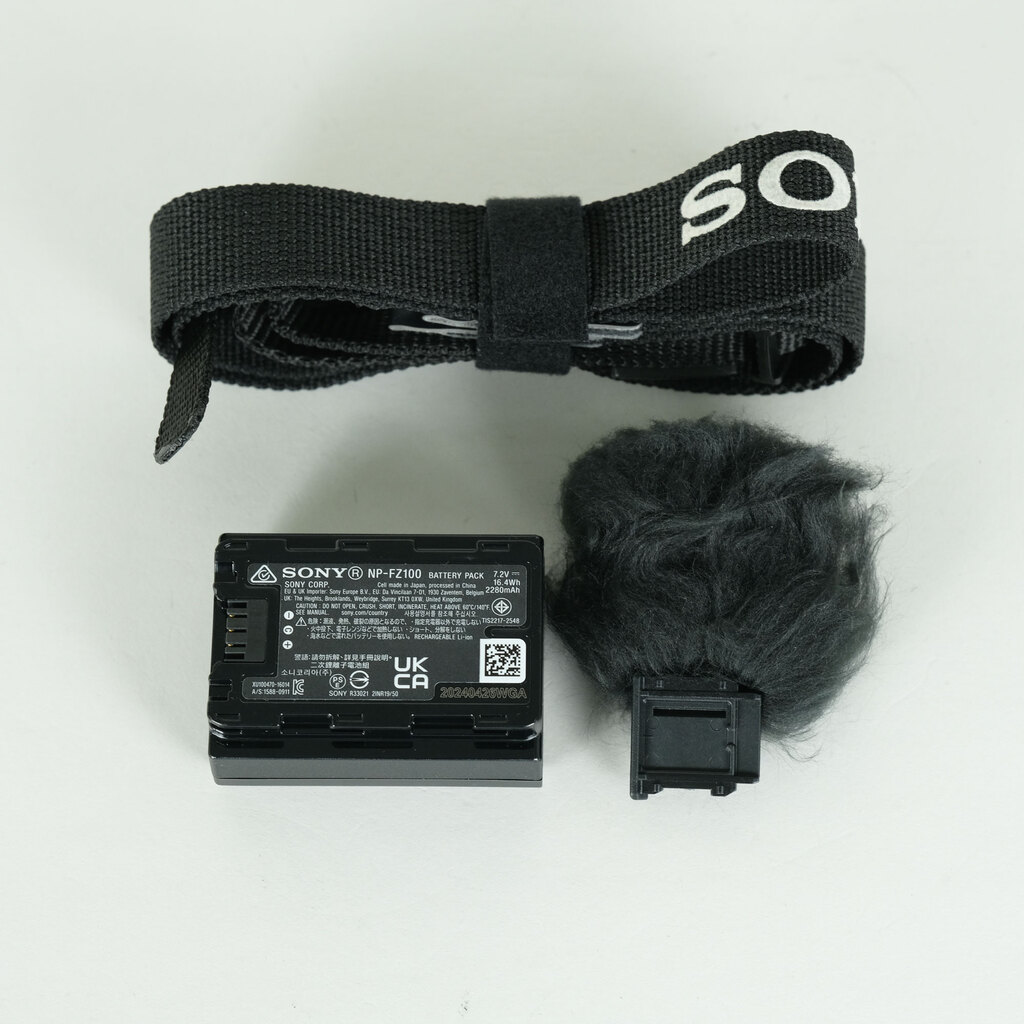 SONY VLOGCAM ZV-E10 II（ZV-E10M2）の出品 | ONE SCENE（ワンシーン）