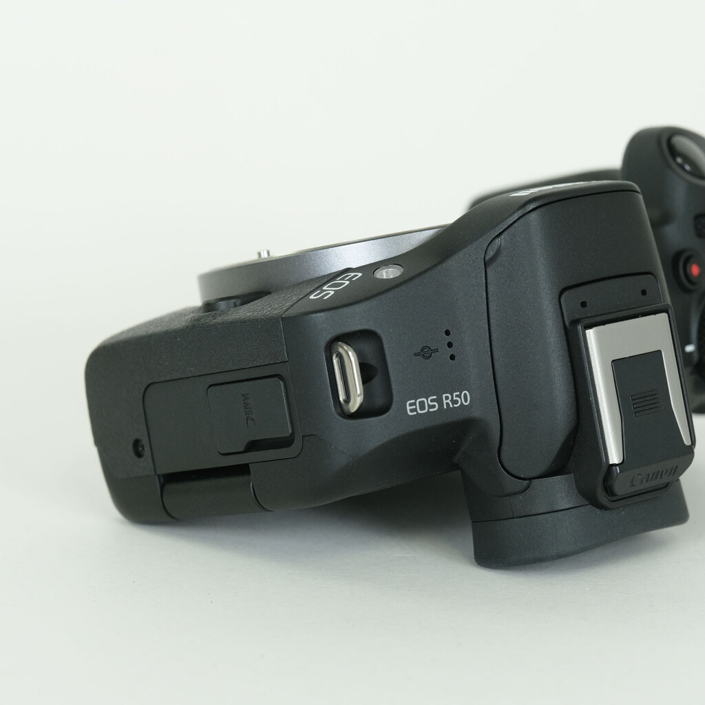 Canon EOS R50 Canon EOS R50