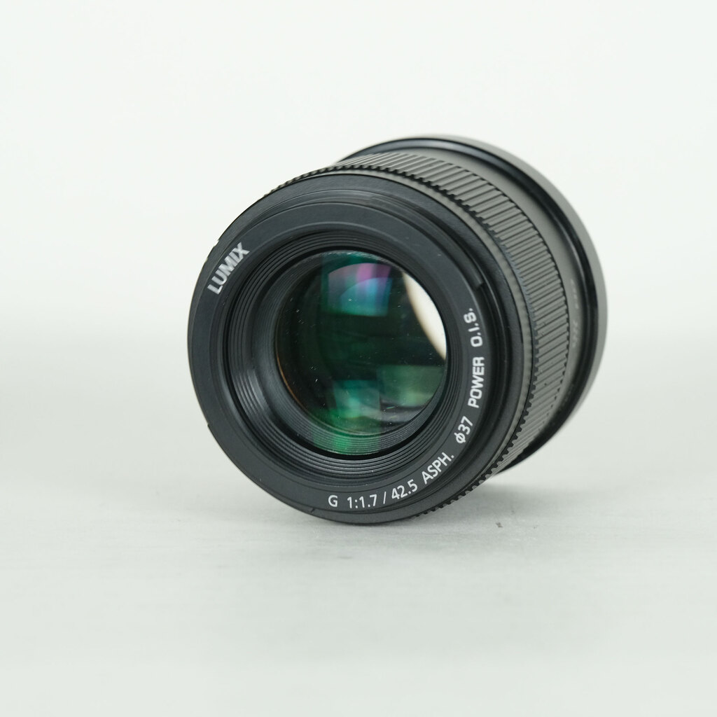 Panasonic LUMIX G 42.5mm / F1.7 ASPH. / POWER O.I.S.の出品 | ONE