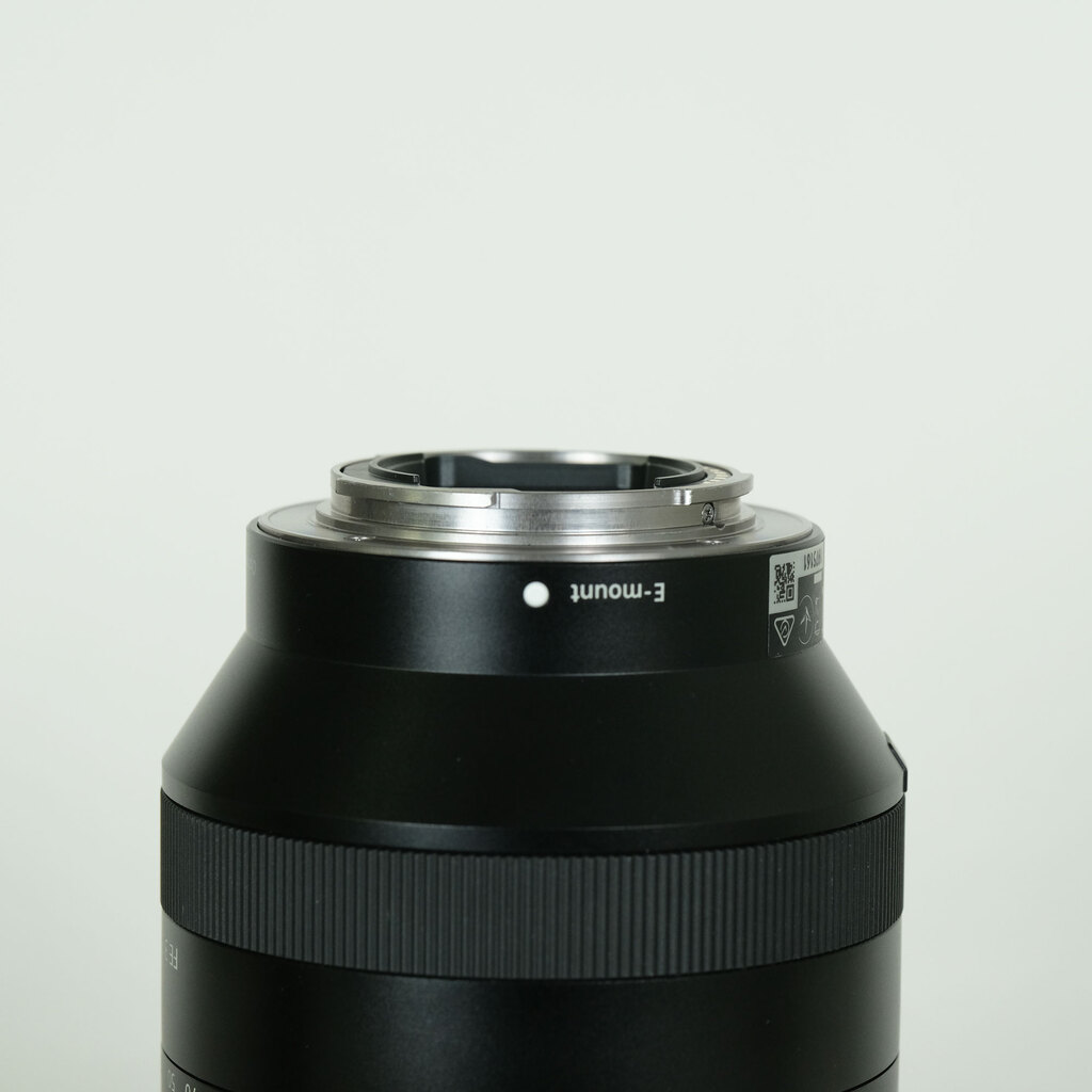 SONY FE 24-240mm F3.5-6.3 OSS SEL24240