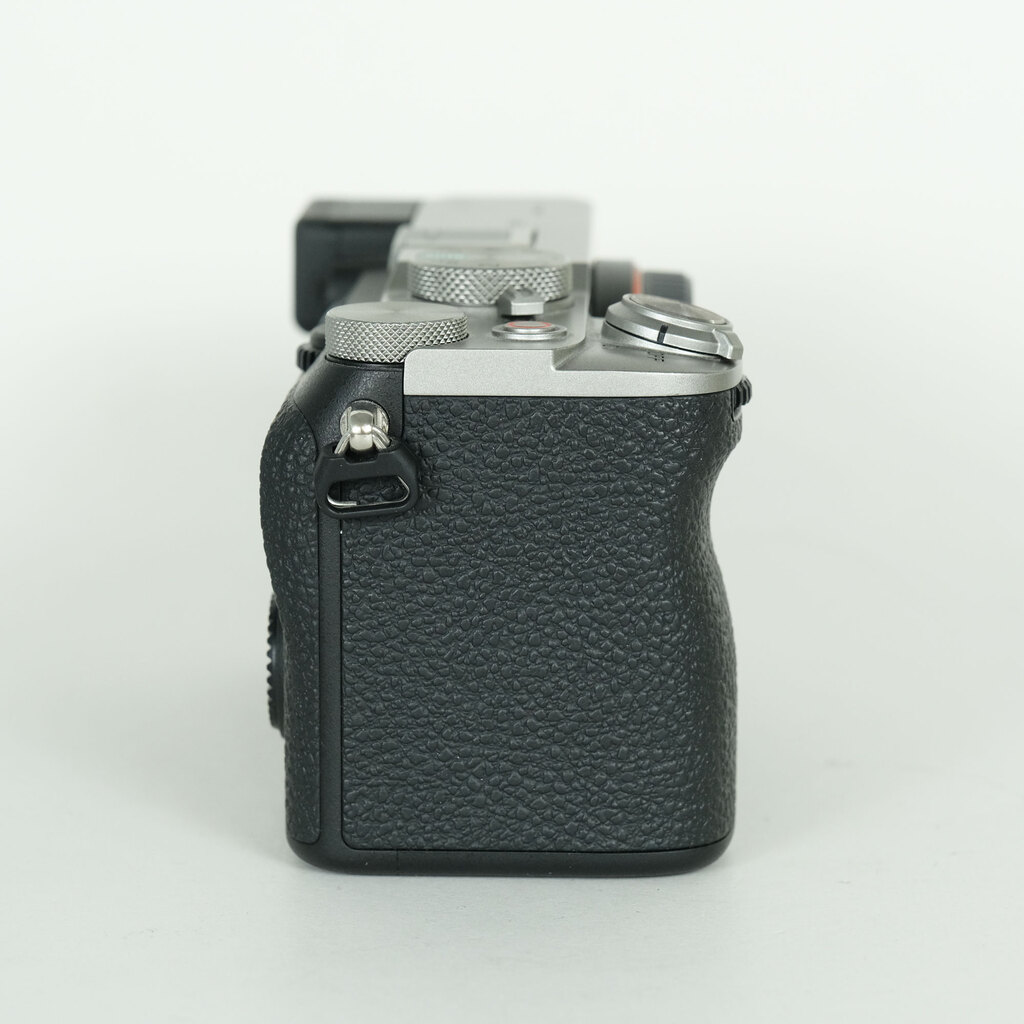 SONY α7C II(ILCE-7CM2) SONY α7C II(ILCE-7CM2)