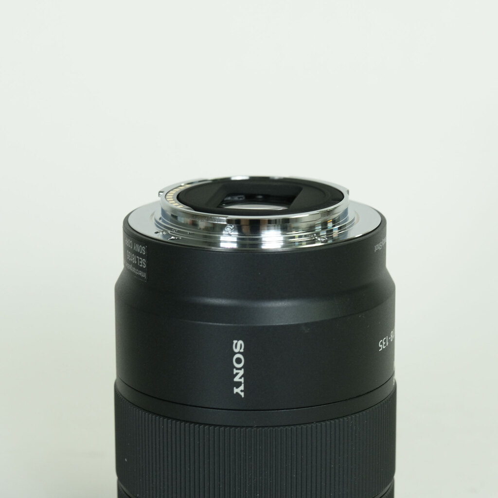 SONY E 18-135mm F3.5-5.6 OSS SEL18135