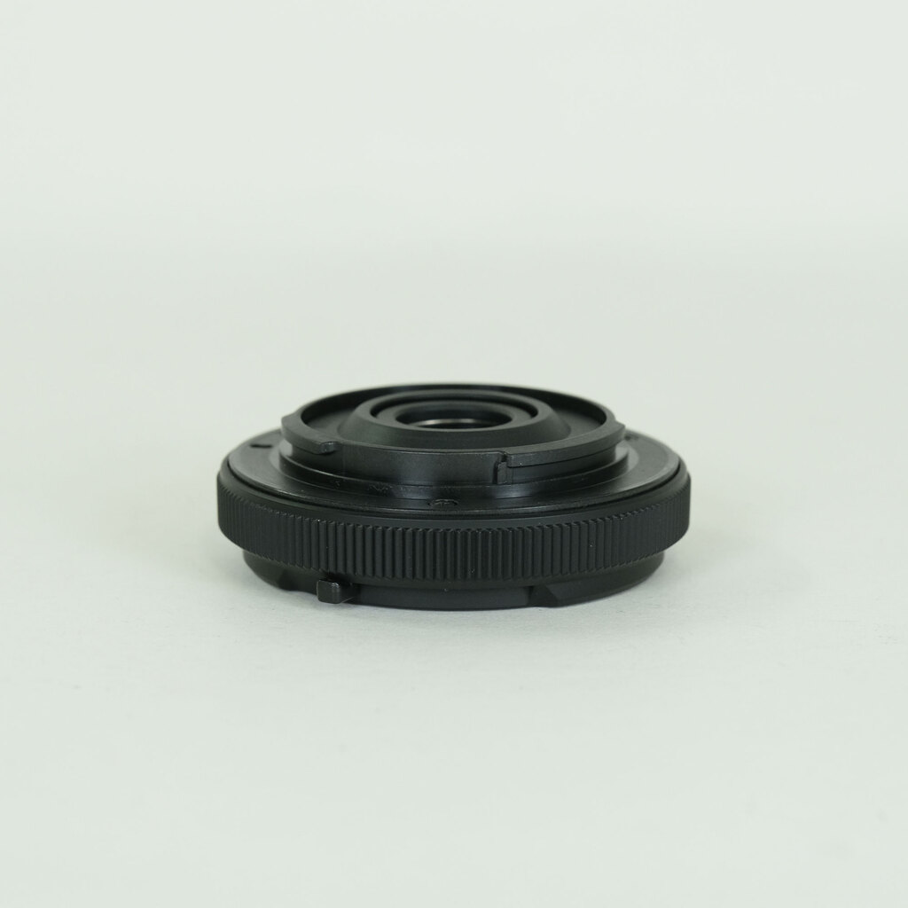 OLYMPUS フィッシュアイボディキャップレンズ（9mm Ｆ8.0 FISHEYE） BCL-0980 ブラック
