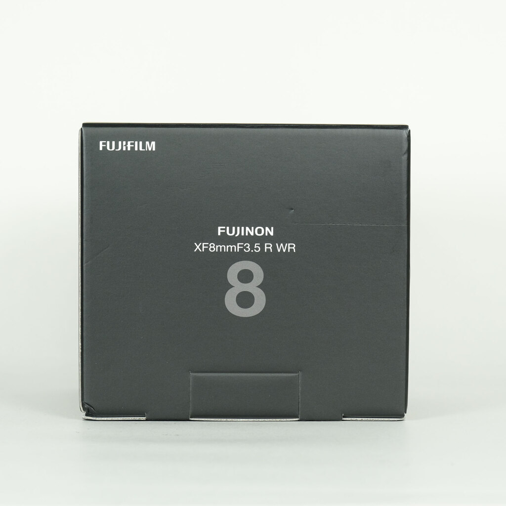 FUJIFUILM XF8mmF3.5R WR