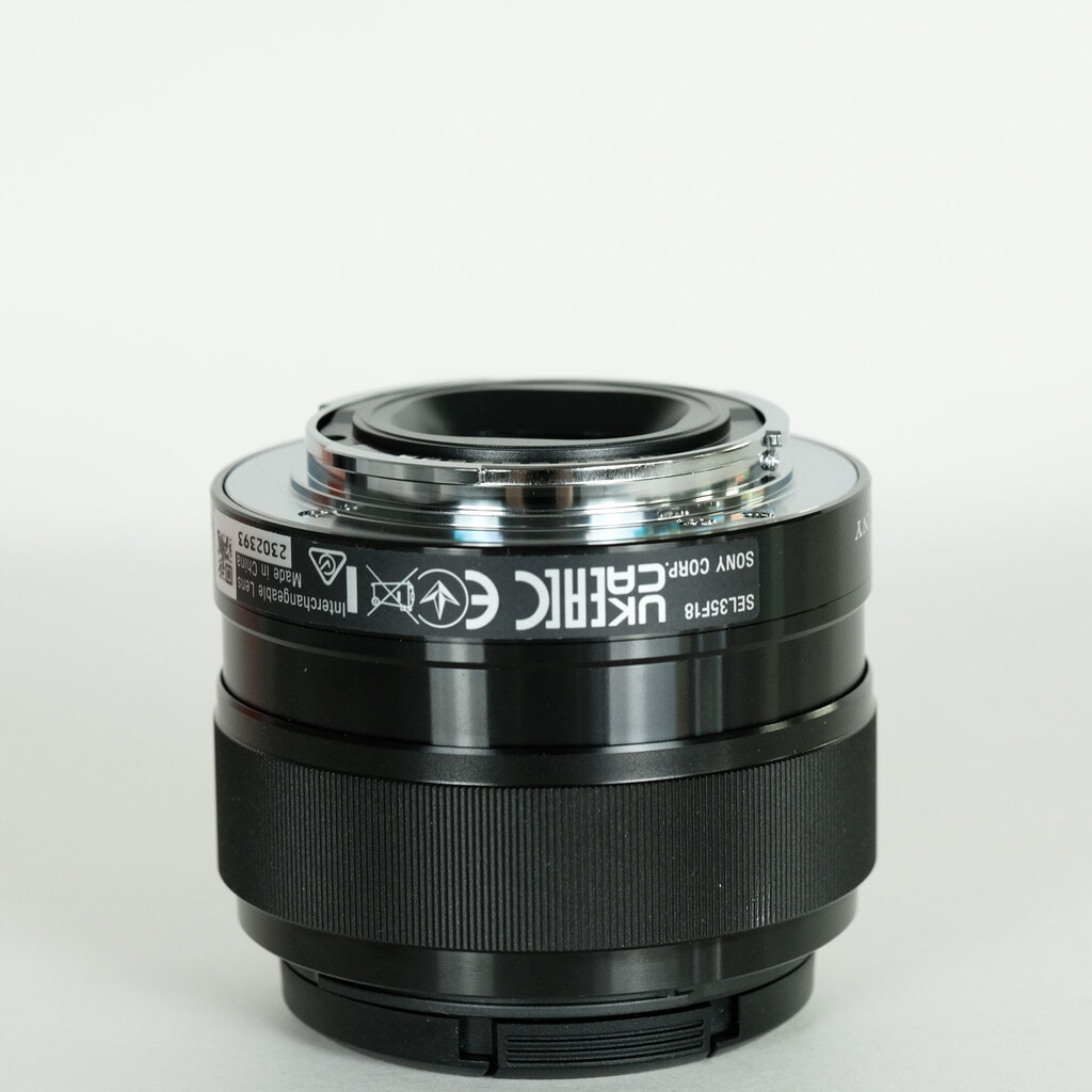 SONY E 35mm F1.8 OSS SEL35F18 SONY E 35mm F1.8 OSS SEL35F18