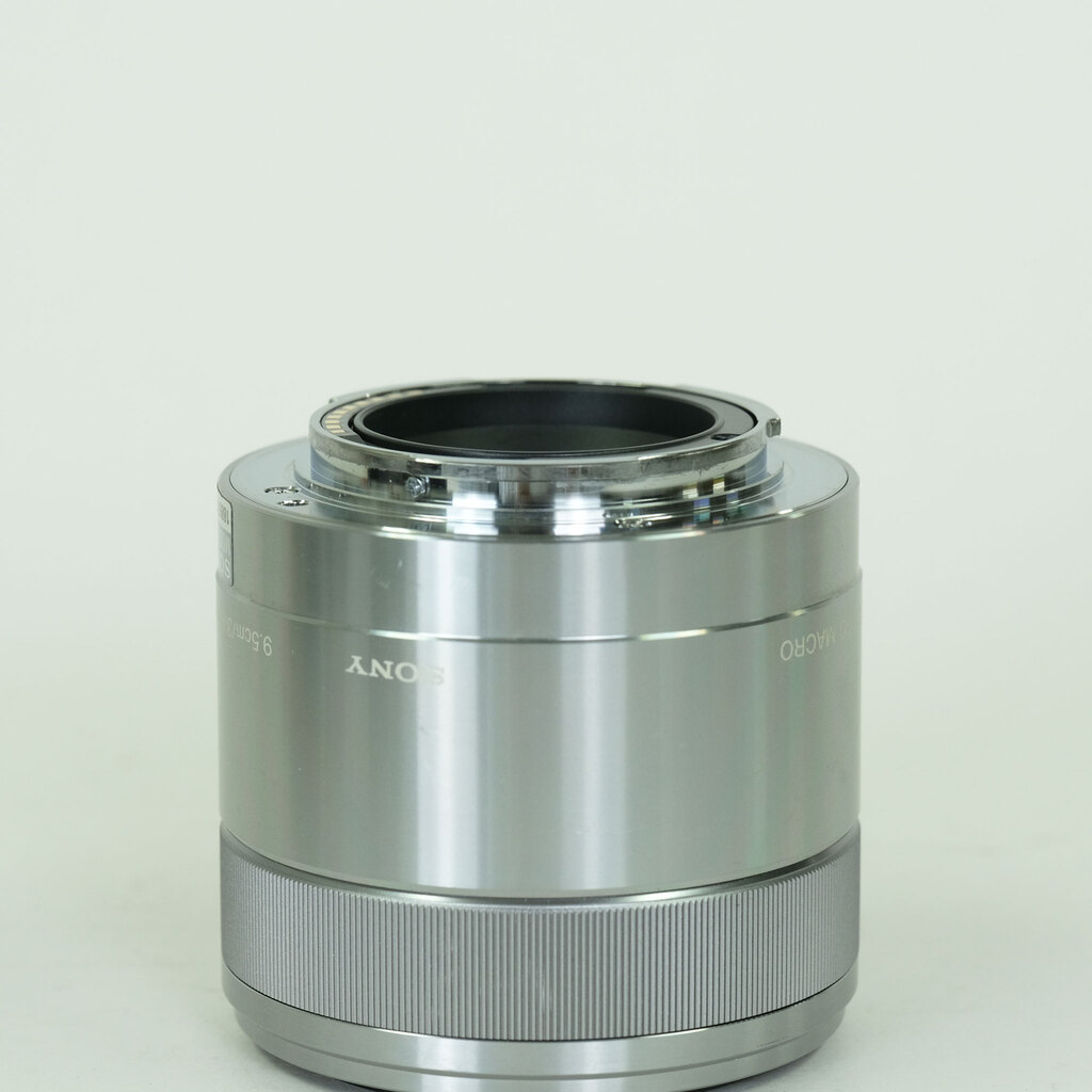 SONY E 30mm F3.5 Macro SEL30M35